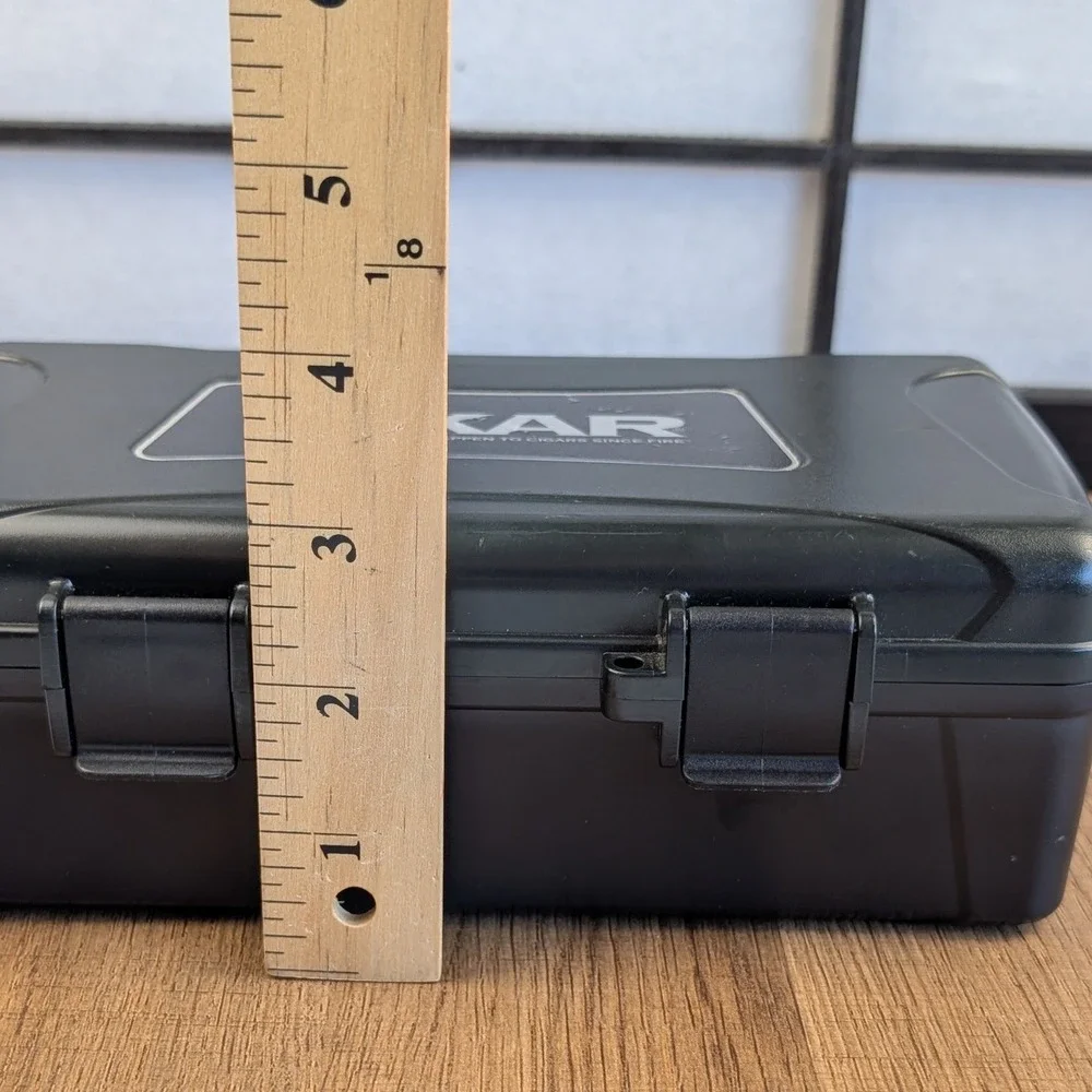 XIKAR Travel Humidor Black Waterproof Crushproof 5-Cigar Case